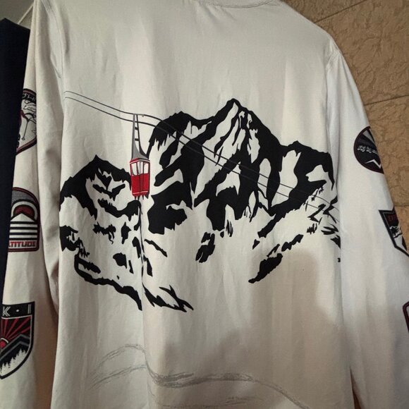 ALP-n-ROCK Laides light grey sweater, Size Large - Picture 5 of 5